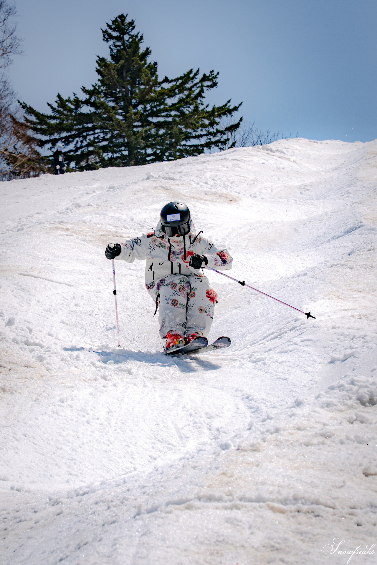 キロロリゾート｜ポカポカ陽気で絶好の春スキー日和♪こんな日は、みんなで思いっきり春雪を満喫しましょう！
